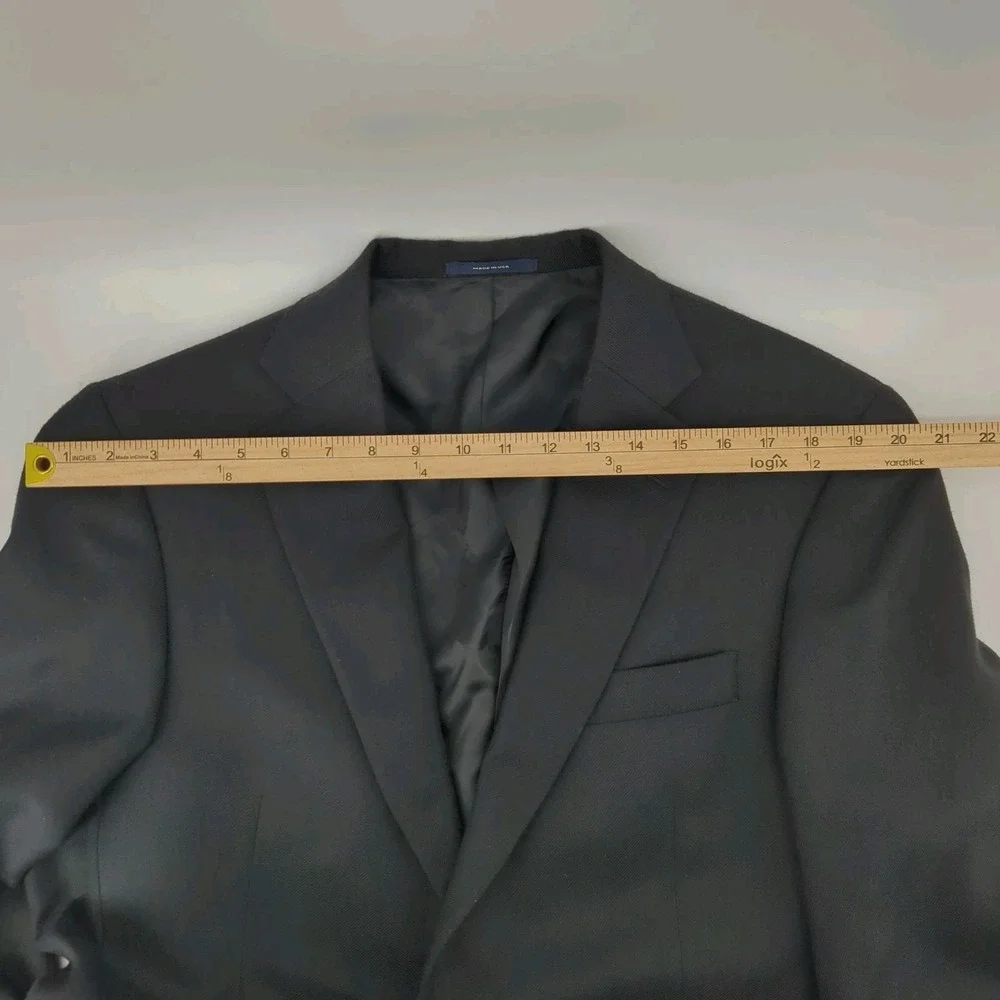 Hart Schaffner Marx this item